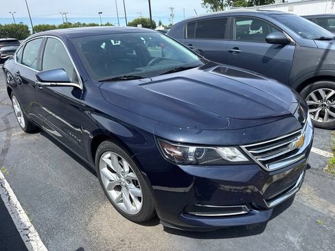 Used 2017 Chevrolet Impala LT w/ Leather Package FWD image 2
