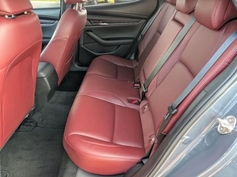 Used 2024 MAZDA MAZDA3 s image 28