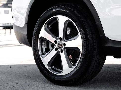 Used 2022 Mercedes-Benz GLC 300 w/ Premium Package Lite image 61