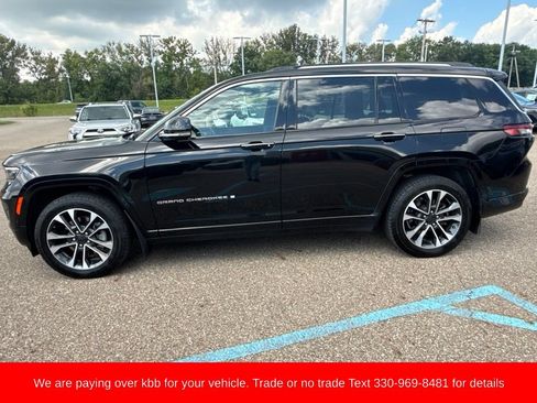 Used 2022 Jeep Grand Cherokee L Overland w/ Luxury Tech Group IV AWD/4WD image 4