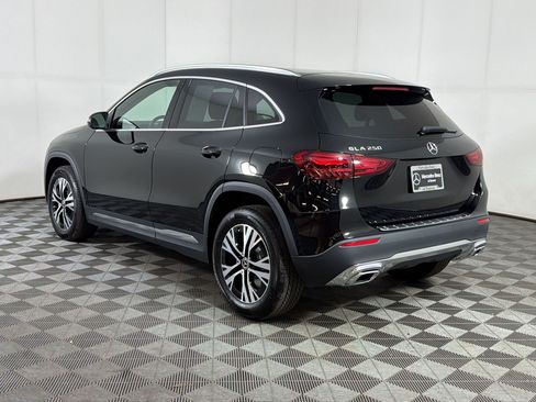 Certified 2025 Mercedes-Benz GLA 250 image 3