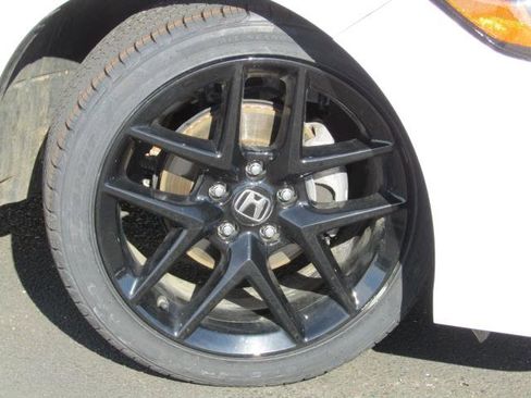 Used 2023 Honda Civic Sport image 6