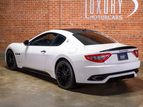 Used 2015 Maserati GranTurismo MC image 4