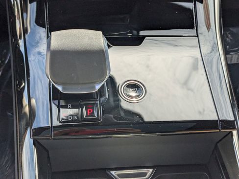 New 2026 Land Rover Range Rover Sport Dynamic SE image 15