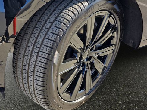 New 2026 Land Rover Range Rover SE image 34