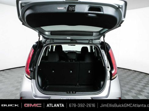 Used 2025 Kia Soul LX FWD image 27
