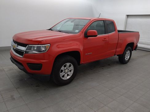 Used 2019 Chevrolet Colorado W/T w/ WT Convenience Package RWD image 2
