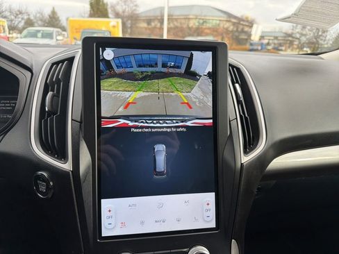 Used 2024 Ford Edge SEL w/ Convenience Package image 26