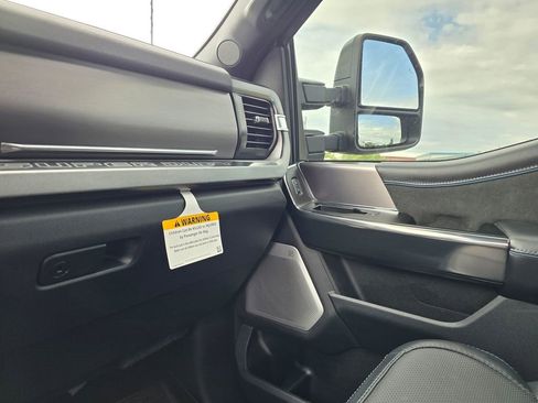 Used 2026 Ford F450 Platinum AWD/4WD image 28
