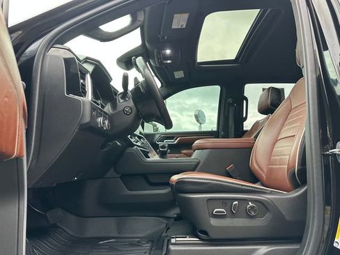 Used 2023 GMC Sierra 1500 Denali Ultimate image 10