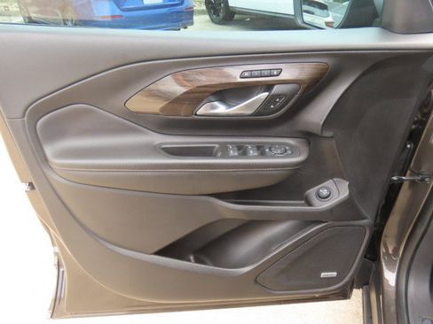 Used 2019 GMC Terrain Denali w/ Advanced Safety Package FWD image 23