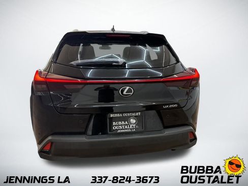 Used 2022 Lexus UX 200 w/ Accessory Package (Z2) image 4