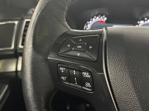 Used 2018 Ford Explorer Platinum AWD/4WD image 23