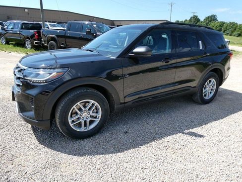 New 2026 Ford Explorer Active AWD/4WD image 9