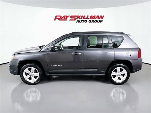 Used 2016 Jeep Compass Latitude image 4