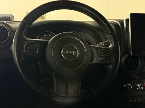 Used 2018 Jeep Wrangler Unlimited Sport S AWD/4WD image 21