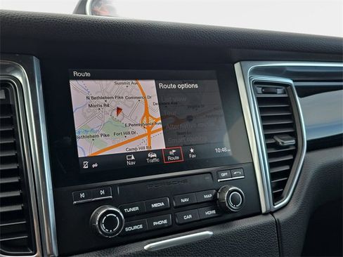 Used 2017 Porsche Macan Base image 25