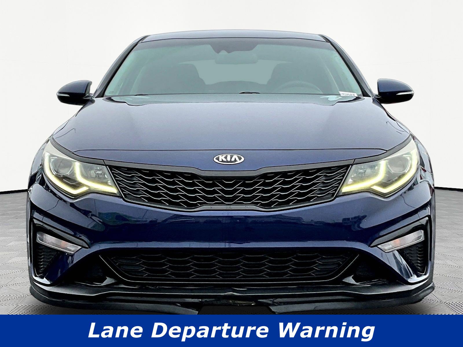 Used 2019 Kia Optima LX FWD image 2