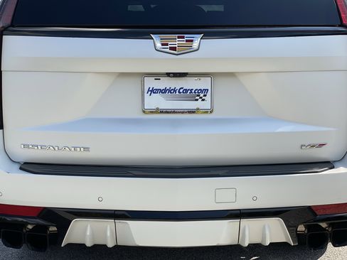 Used 2023 Cadillac Escalade V image 57