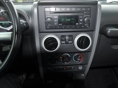 Used 2008 Jeep Wrangler Sahara w/ PWR Convenience Group AWD/4WD image 13