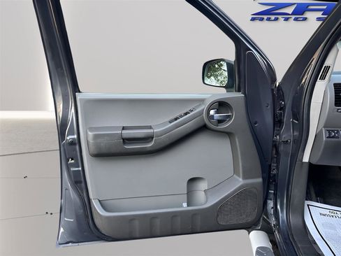 Used 2013 Nissan Xterra S w/ Value Package AWD/4WD image 14