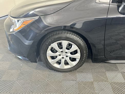Used 2023 Toyota Corolla LE FWD image 11
