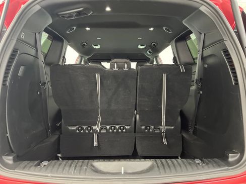 Used 2025 Chrysler Pacifica Select FWD image 47