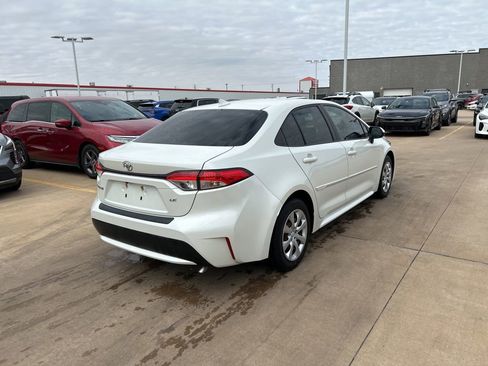 Used 2020 Toyota Corolla LE w/ Body Protection Package FWD image 3