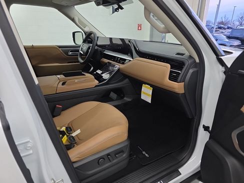 New 2026 INFINITI QX80 Luxe AWD/4WD image 9