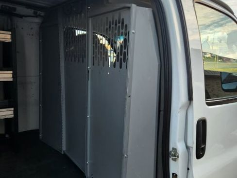 Used 2023 Chevrolet Express 2500 w/ Driver Convenience Package image 8