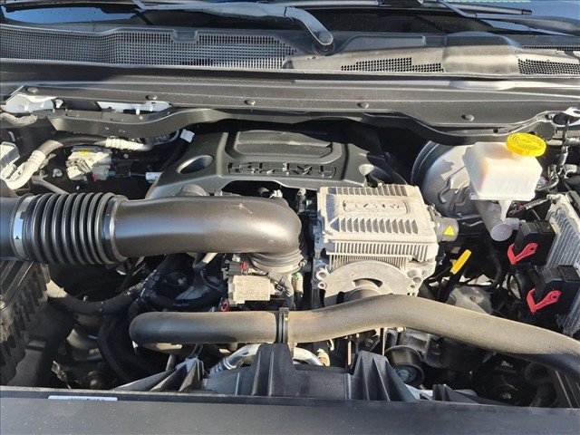 Used 2020 RAM 1500 Laramie AWD/4WD image 24