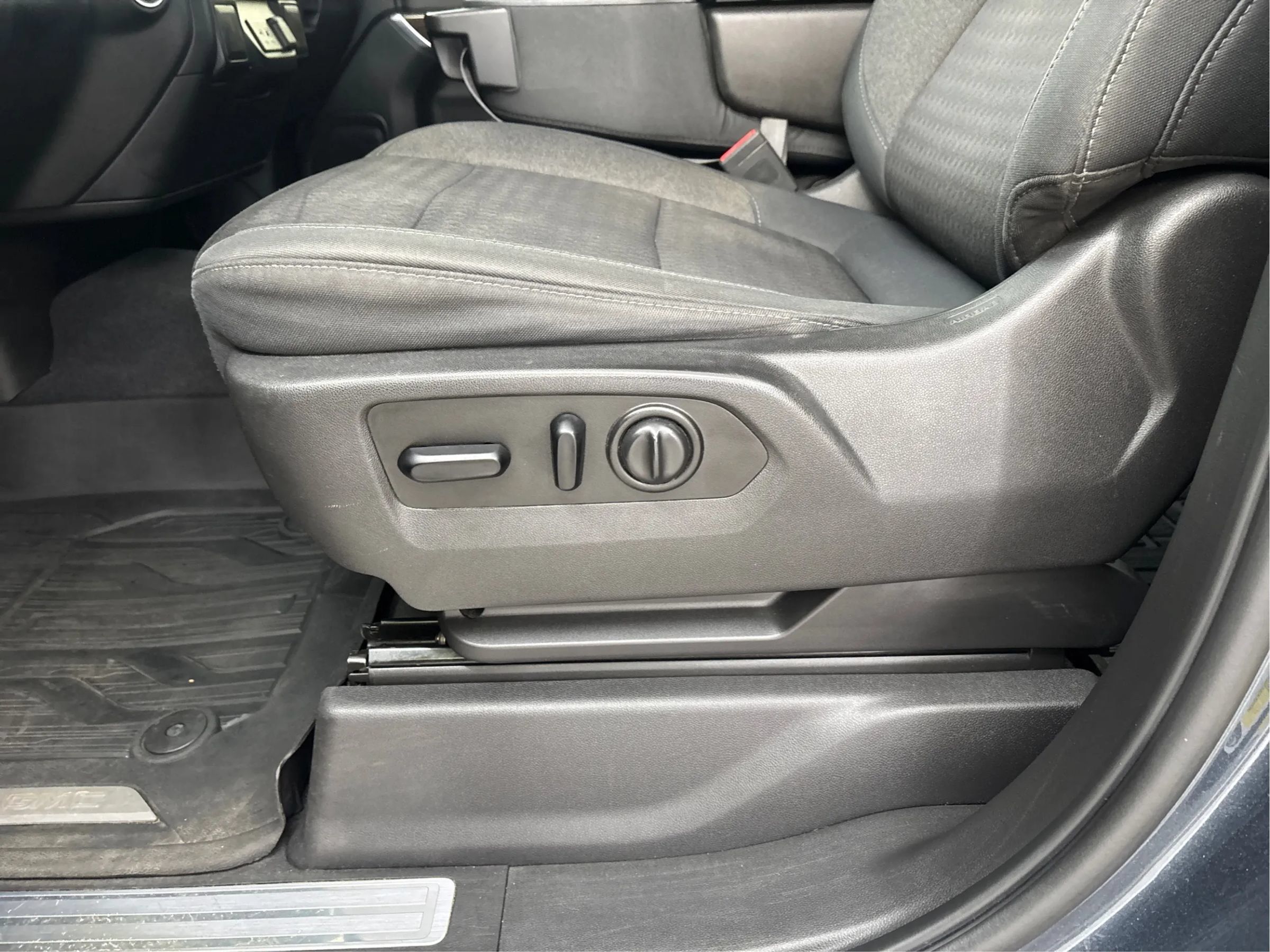 Used 2019 GMC Sierra 1500 SLE AWD/4WD image 23