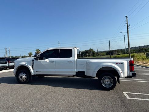 Used 2024 Ford F450 Platinum w/ FX4 Off-Road Package AWD/4WD image 4