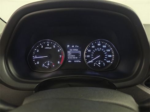 Used 2018 Hyundai Elantra GT image 11