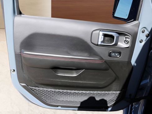 Used 2024 Jeep Wrangler Unlimited Rubicon 392 image 10