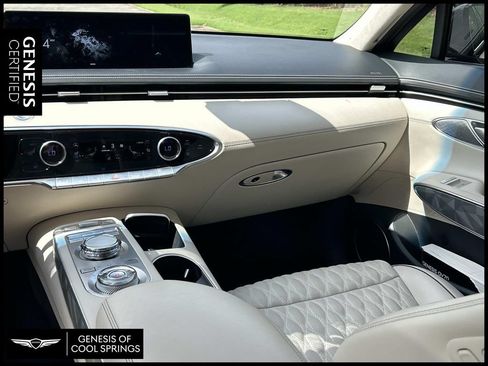 Used 2022 Genesis GV70 3.5T Sport w/ Sport Advanced Package AWD/4WD image 28