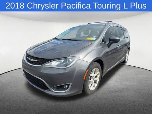 Used 2018 Chrysler Pacifica Touring-L Plus w/ Tire & Wheel Group FWD image 1