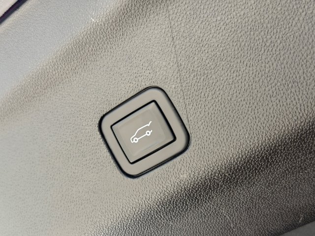 Certified 2023 GMC Yukon SLT RWD image 17