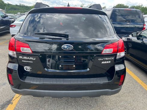 Used 2014 Subaru Outback 2.5i Premium AWD/4WD image 6
