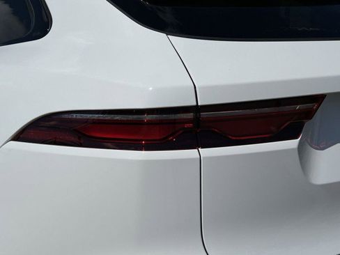 New 2026 Jaguar F-PACE R-Dynamic S image 10
