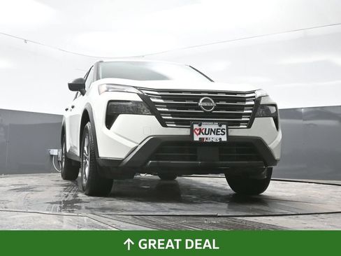 Used 2024 Nissan Rogue S AWD/4WD image 52