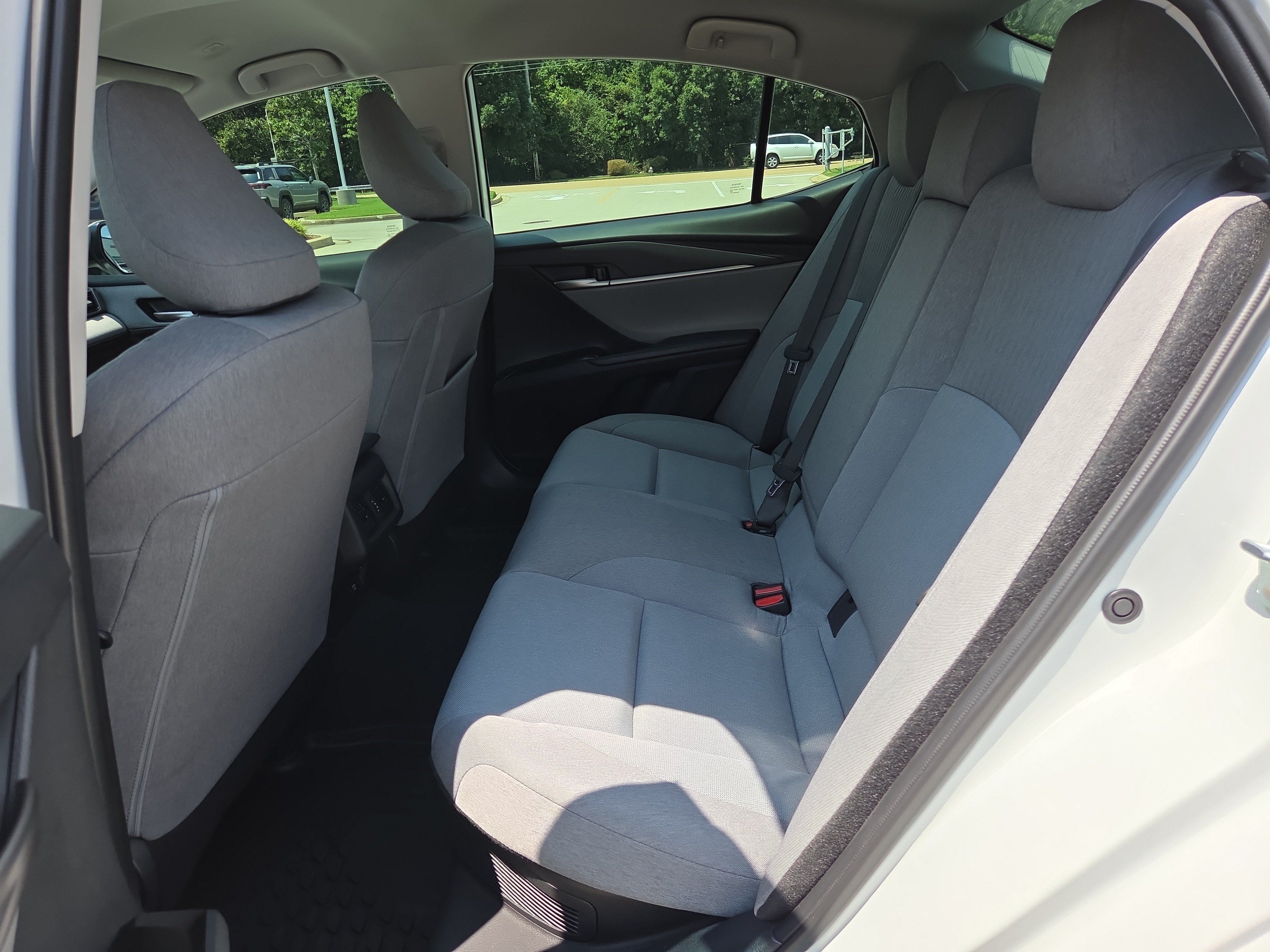 Used 2025 Toyota Camry LE FWD image 11
