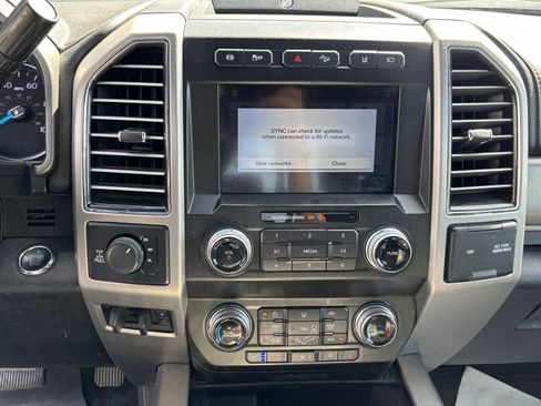 Used 2019 Ford F350 Platinum w/ Platinum Ultimate Package AWD/4WD image 13