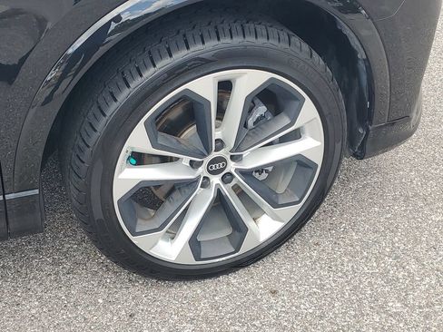 Used 2021 Audi Q3 2.0T Premium w/ Convenience Package AWD/4WD image 7