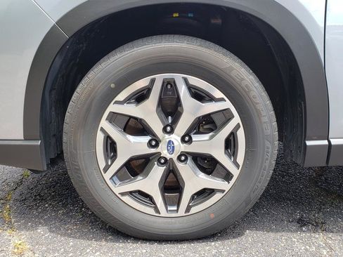 Used 2021 Subaru Forester Premium AWD/4WD image 7