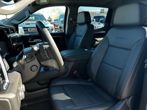 New 2026 GMC Sierra 1500 Denali w/ Denali Reserve Package AWD/4WD image 20