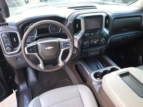 Used 2021 Chevrolet Silverado 2500 LTZ w/ LTZ Premium Texas Edition image 12