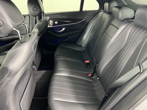 Certified 2019 Mercedes-Benz E 300 4MATIC image 20