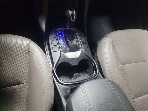 Used 2018 Hyundai Santa Fe Sport FWD image 26