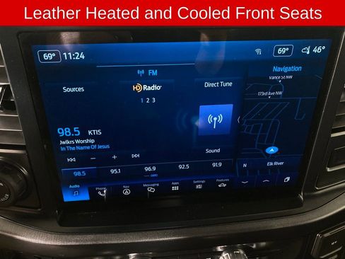 Used 2022 Ford F150 Platinum image 4